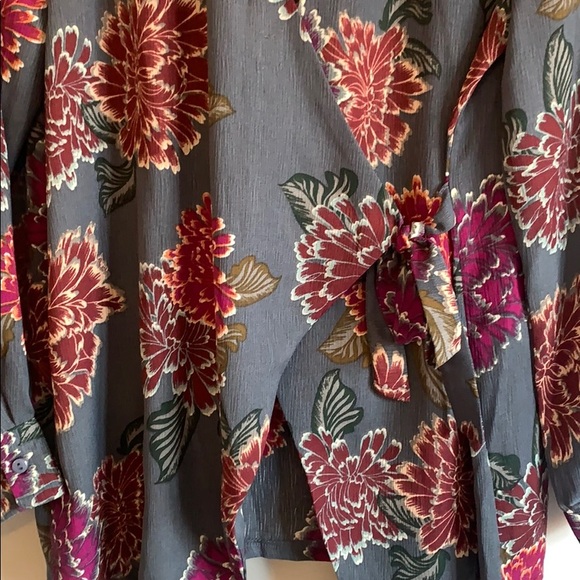 Woman’s Wrap Top - Emelia (Nordstrom) - Picture 4 of 5